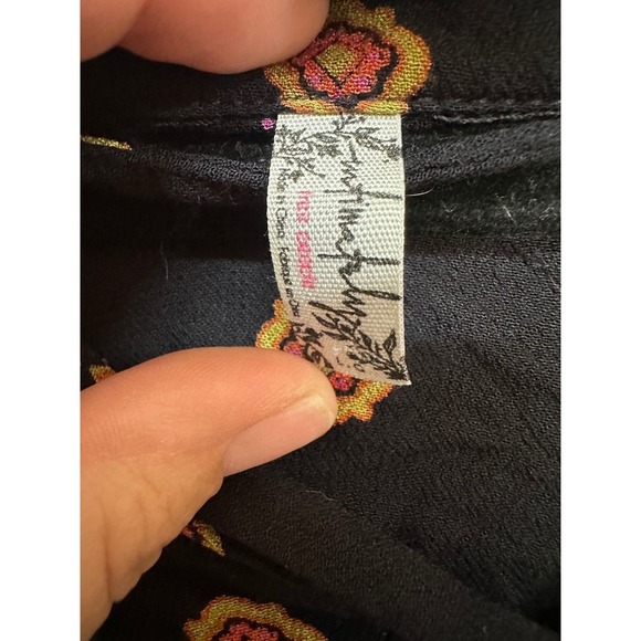 Free People Paisley Flowy Blouse Black Top Size Large Button Down - Picture 4 of 5